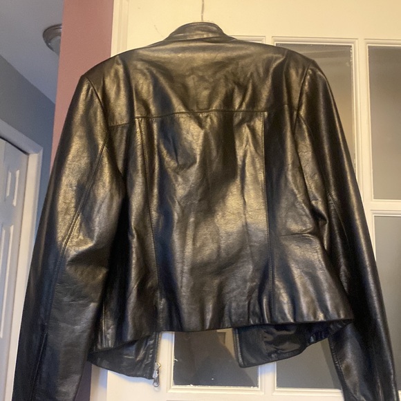 Danier Leather Bomber length Motorcycle jacket. Unlined - Picture 4 of 5